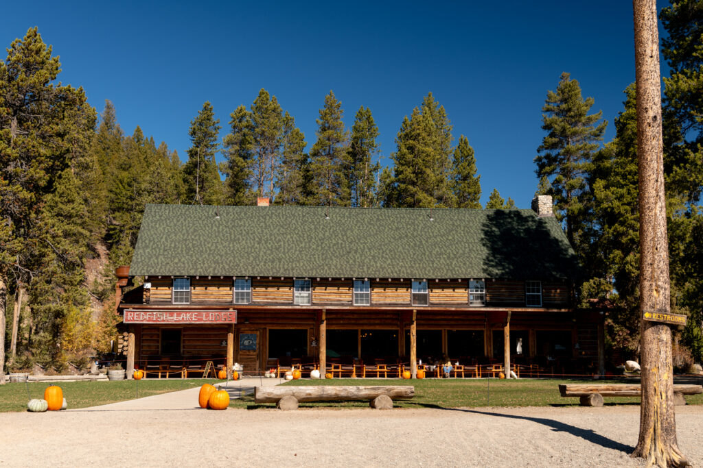 Stanley, Idaho, USA –September 30, 2021: Rusting Idaho lodge in the Sawtooth mountains of Idaho